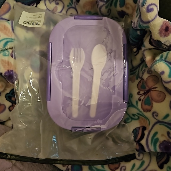 1.3L Bento Box Adult Lunch Box 4 Compartments Utensiles, Leak-Proof Purple - Picture 12 of 12